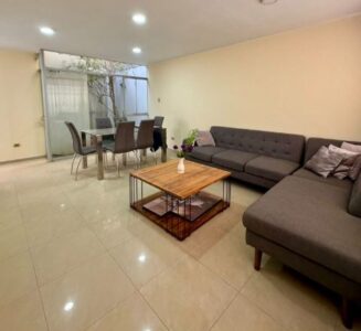 VENDO LINDA CASA LOS PORTALES/HUÁNUCO