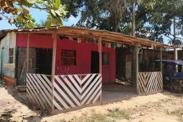 03.03.03 PUCALLPA - MANANTAY - CASA EN VENTA